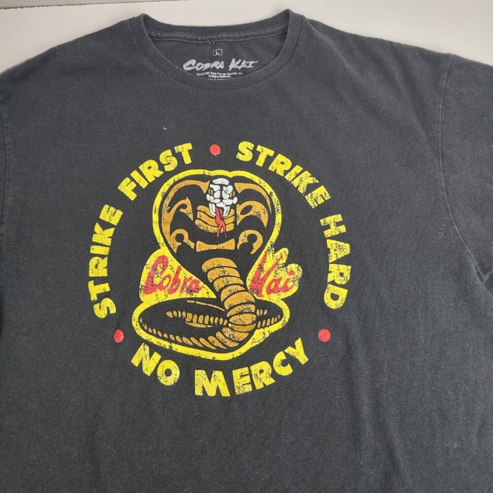 Karate Kid Cobra Kai Strike First Strike Hard No Mercy Black Tee Men's Size L